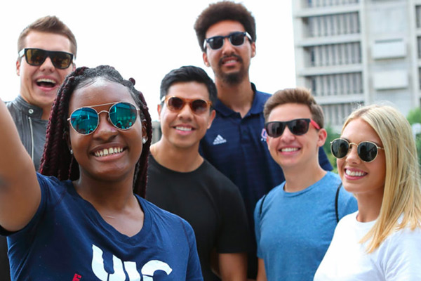 diverse group of student on UIC campus